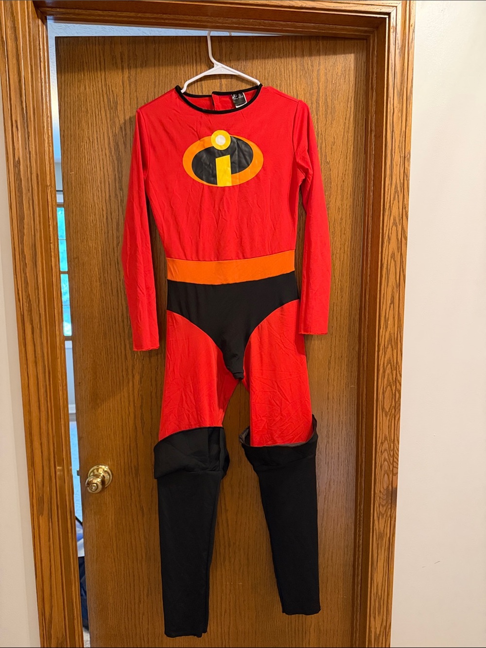 Disney Mrs. Incredible Costume - Red, Black & Yellow - Picture 4 of 10